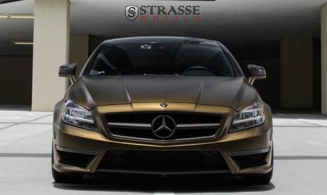 Диски Strasse добавили шика золотому Mercedes CLS63 AMG